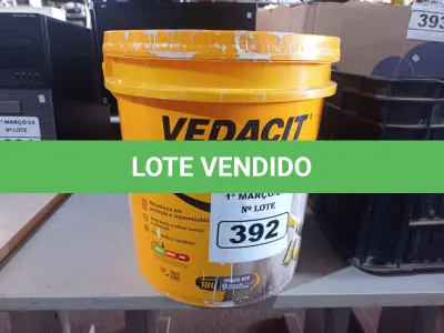 LOTE 392 - 01 BALDE DE VEDACIT, ADITIVO IMPERMEABILIZANTE PARA CONCRETOS E ARGAMASSAS. (NO ESTADO) ATENÇÃO! FAZER A VISITAÇÃO ANTES DE ARREMATAR, NÃO SABEMOS SE FUNCIONA. LEILÃO NÃO TEM GARANTIA E NEM DEVOLUÇÃO, SUJEITO A POSSÍVEIS AVARIAS VISÍVEIS/OCULTAS E/OU AUSÊNCIA DE COMPONENTES.