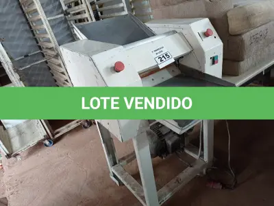 LOTE 215 - 01 CILINDRO PARA MASSAS “MODELADORA DE PÃES” INDUSTRIAL. (NO ESTADO) ATENÇÃO! FAZER A VISITAÇÃO ANTES DE ARREMATAR, NÃO SABEMOS SE FUNCIONA. LEILÃO NÃO TEM GARANTIA E NEM DEVOLUÇÃO, SUJEITO A POSSÍVEIS AVARIAS VISÍVEIS/OCULTAS E/OU AUSÊNCIA DE COMPONENTES.