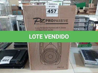 LOTE 457 - 01 CAIXA DE SOM PZ PROPASSIVE PX-12. (NO ESTADO) ATENÇÃO! FAZER A VISITAÇÃO ANTES DE ARREMATAR, NÃO SABEMOS SE FUNCIONA. LEILÃO NÃO TEM GARANTIA E NEM DEVOLUÇÃO, SUJEITO A POSSÍVEIS AVARIAS VISÍVEIS/OCULTAS E/OU AUSÊNCIA DE COMPONENTES.