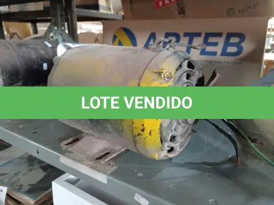 LOTE 203 - 01 MOTOR ELÉTRICO. (NO ESTADO) ATENÇÃO! FAZER A VISITAÇÃO ANTES DE ARREMATAR, NÃO SABEMOS SE FUNCIONA. LEILÃO NÃO TEM GARANTIA E NEM DEVOLUÇÃO, SUJEITO A POSSÍVEIS AVARIAS VISÍVEIS/OCULTAS E/OU AUSÊNCIA DE COMPONENTES.