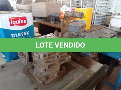 LOTE 528 - 01 MOTOR VIBRADOR DE CONCRETO E 01 SUCATA DE MOTOR. (NO ESTADO) ATENÇÃO! FAZER A VISITAÇÃO ANTES DE ARREMATAR, NÃO SABEMOS SE FUNCIONA. LEILÃO NÃO TEM GARANTIA E NEM DEVOLUÇÃO, SUJEITO A POSSÍVEIS AVARIAS VISÍVEIS/OCULTAS E/OU AUSÊNCIA DE COMPONENTES.