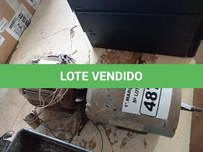 LOTE 487 - 02 MOTORES ELÉTRICOS. (NO ESTADO) ATENÇÃO! FAZER A VISITAÇÃO ANTES DE ARREMATAR, NÃO SABEMOS SE FUNCIONA. LEILÃO NÃO TEM GARANTIA E NEM DEVOLUÇÃO, SUJEITO A POSSÍVEIS AVARIAS VISÍVEIS/OCULTAS E/OU AUSÊNCIA DE COMPONENTES.