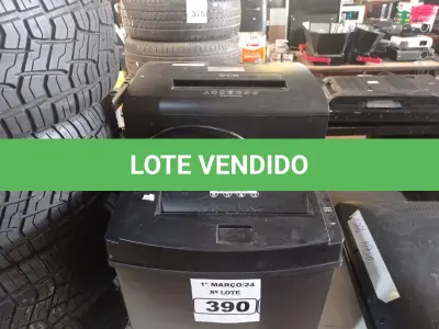 LOTE 390 - 02 FRAGMENTADORAS DE PAPEL. (NO ESTADO) ATENÇÃO! FAZER A VISITAÇÃO ANTES DE ARREMATAR, NÃO SABEMOS SE FUNCIONA. LEILÃO NÃO TEM GARANTIA E NEM DEVOLUÇÃO, SUJEITO A POSSÍVEIS AVARIAS VISÍVEIS/OCULTAS E/OU AUSÊNCIA DE COMPONENTES.