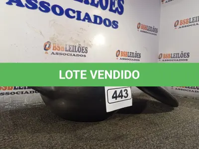 LOTE 443 - 01 PANELA DE BARRO. (NO ESTADO) ATENÇÃO! FAZER A VISITAÇÃO ANTES DE ARREMATAR, NÃO SABEMOS SE FUNCIONA. LEILÃO NÃO TEM GARANTIA E NEM DEVOLUÇÃO, SUJEITO A POSSÍVEIS AVARIAS VISÍVEIS/OCULTAS E/OU AUSÊNCIA DE COMPONENTES.
