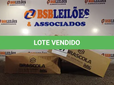 LOTE 267 - 02 CAIXAS COM COLA TUBO ST. (NO ESTADO) ATENÇÃO! FAZER A VISITAÇÃO ANTES DE ARREMATAR, NÃO SABEMOS SE FUNCIONA. LEILÃO NÃO TEM GARANTIA E NEM DEVOLUÇÃO, SUJEITO A POSSÍVEIS AVARIAS VISÍVEIS/OCULTAS E/OU AUSÊNCIA DE COMPONENTES.