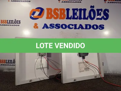 LOTE 241 - 02 PAINÉIS SOLARES 18V 10W. (NO ESTADO) ATENÇÃO! FAZER A VISITAÇÃO ANTES DE ARREMATAR, NÃO SABEMOS SE FUNCIONA. LEILÃO NÃO TEM GARANTIA E NEM DEVOLUÇÃO, SUJEITO A POSSÍVEIS AVARIAS VISÍVEIS/OCULTAS E/OU AUSÊNCIA DE COMPONENTES.