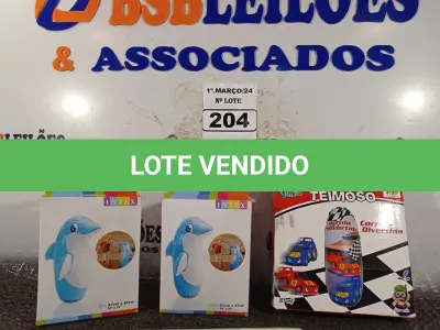 LOTE 204 - 03 BONECOS JOÃO TEIMOSO E 01 JOGO DESCOBRINDO A MATEMÁTICA. (NO ESTADO) ATENÇÃO! FAZER A VISITAÇÃO ANTES DE ARREMATAR, NÃO SABEMOS SE FUNCIONA. LEILÃO NÃO TEM GARANTIA E NEM DEVOLUÇÃO, SUJEITO A POSSÍVEIS AVARIAS VISÍVEIS/OCULTAS E/OU AUSÊNCIA DE COMPONENTES.
