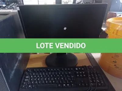 LOTE 408 - 01 CPU, 01 MONITOR, 01 TECLADO. (NO ESTADO) ATENÇÃO! FAZER A VISITAÇÃO ANTES DE ARREMATAR, NÃO SABEMOS SE FUNCIONA. LEILÃO NÃO TEM GARANTIA E NEM DEVOLUÇÃO, SUJEITO A POSSÍVEIS AVARIAS VISÍVEIS/OCULTAS E/OU AUSÊNCIA DE COMPONENTES.