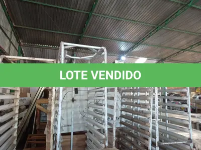 LOTE 513 - 04 CARRINHOS PARA TRANSPORTE DE BANDEJAS. (NO ESTADO) ATENÇÃO! FAZER A VISITAÇÃO ANTES DE ARREMATAR, NÃO SABEMOS SE FUNCIONA. LEILÃO NÃO TEM GARANTIA E NEM DEVOLUÇÃO, SUJEITO A POSSÍVEIS AVARIAS VISÍVEIS/OCULTAS E/OU AUSÊNCIA DE COMPONENTES.