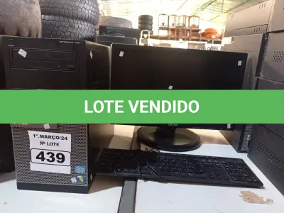 LOTE 439 - 01 CPU’S, 01 MONITOR E 01 TECLADO. (NO ESTADO) ATENÇÃO! FAZER A VISITAÇÃO ANTES DE ARREMATAR, NÃO SABEMOS SE FUNCIONA. LEILÃO NÃO TEM GARANTIA E NEM DEVOLUÇÃO, SUJEITO A POSSÍVEIS AVARIAS VISÍVEIS/OCULTAS E/OU AUSÊNCIA DE COMPONENTES.