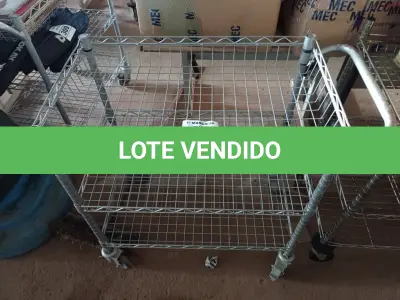 LOTE 286 - 01 CARRINHO PARA TRANSPORTE DE ALIMENTOS. (NO ESTADO) ATENÇÃO! FAZER A VISITAÇÃO ANTES DE ARREMATAR, NÃO SABEMOS SE FUNCIONA. LEILÃO NÃO TEM GARANTIA E NEM DEVOLUÇÃO, SUJEITO A POSSÍVEIS AVARIAS VISÍVEIS/OCULTAS E/OU AUSÊNCIA DE COMPONENTES.
