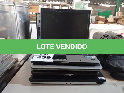 LOTE 459 - 04 NOTEBOOKS PARA RETIRADA DE PEÇAS. (NO ESTADO) ATENÇÃO! FAZER A VISITAÇÃO ANTES DE ARREMATAR, NÃO SABEMOS SE FUNCIONA. LEILÃO NÃO TEM GARANTIA E NEM DEVOLUÇÃO, SUJEITO A POSSÍVEIS AVARIAS VISÍVEIS/OCULTAS E/OU AUSÊNCIA DE COMPONENTES.