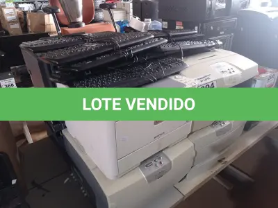 LOTE 394 - 08 IMPRESSORAS E VÁRIOS TECLADOS PARA PC MARCAS E MODELOS DIVERSOS. (NO ESTADO) ATENÇÃO! FAZER A VISITAÇÃO ANTES DE ARREMATAR, NÃO SABEMOS SE FUNCIONA. LEILÃO NÃO TEM GARANTIA E NEM DEVOLUÇÃO, SUJEITO A POSSÍVEIS AVARIAS VISÍVEIS/OCULTAS E/OU AUSÊNCIA DE COMPONENTES.