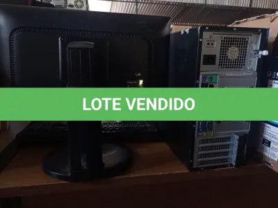 LOTE 408 - 01 CPU, 01 MONITOR, 01 TECLADO. (NO ESTADO) ATENÇÃO! FAZER A VISITAÇÃO ANTES DE ARREMATAR, NÃO SABEMOS SE FUNCIONA. LEILÃO NÃO TEM GARANTIA E NEM DEVOLUÇÃO, SUJEITO A POSSÍVEIS AVARIAS VISÍVEIS/OCULTAS E/OU AUSÊNCIA DE COMPONENTES.