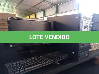LOTE 490 - 01 CPU’S, 01 MONITOR E 01 TECLADO. (NO ESTADO) ATENÇÃO! FAZER A VISITAÇÃO ANTES DE ARREMATAR, NÃO SABEMOS SE FUNCIONA. LEILÃO NÃO TEM GARANTIA E NEM DEVOLUÇÃO, SUJEITO A POSSÍVEIS AVARIAS VISÍVEIS/OCULTAS E/OU AUSÊNCIA DE COMPONENTES.