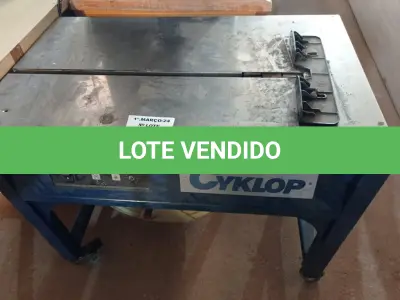 LOTE 493 - 01 MAQUINA ELÉTRICA ARQUEADORA DE FITA MODELO SP-4 MARCA CYKLOP 110V. (NO ESTADO) ATENÇÃO! FAZER A VISITAÇÃO ANTES DE ARREMATAR, NÃO SABEMOS SE FUNCIONA. LEILÃO NÃO TEM GARANTIA E NEM DEVOLUÇÃO, SUJEITO A POSSÍVEIS AVARIAS VISÍVEIS/OCULTAS E/OU AUSÊNCIA DE COMPONENTES.