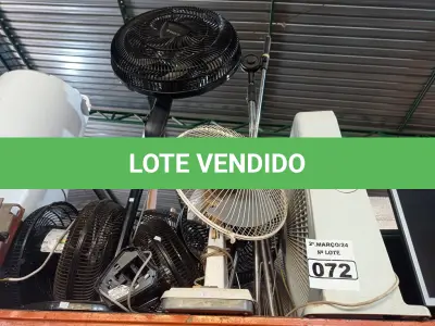 LOTE 072 - 01 LOTE COM VÁRIOS VENTILADORES MARCAS E MODELOS DIVERSOS. (NO ESTADO) ATENÇÃO! FAZER A VISITAÇÃO ANTES DE ARREMATAR, NÃO SABEMOS SE FUNCIONA. LEILÃO NÃO TEM GARANTIA E NEM DEVOLUÇÃO, SUJEITO A POSSÍVEIS AVARIAS VISÍVEIS/OCULTAS E/OU AUSÊNCIA DE COMPONENTES.