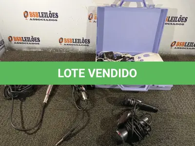 LOTE 038 - 01 APARELHO BIO SLIM E VÁRIOS MICROFONES MARCAS E MODELOS DIVERSOS. (NO ESTADO) ATENÇÃO! FAZER A VISITAÇÃO ANTES DE ARREMATAR, NÃO SABEMOS SE FUNCIONA. LEILÃO NÃO TEM GARANTIA E NEM DEVOLUÇÃO, SUJEITO A POSSÍVEIS AVARIAS VISÍVEIS/OCULTAS E/OU AUSÊNCIA DE COMPONENTES.