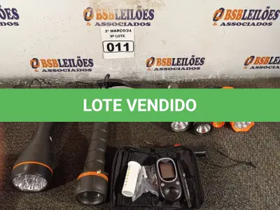 LOTE 011 - 01 FERRO DE PASSAR, 01 APARELHO DE MEDIR GLICEMIA E VÁRIAS LANTERNAS MARCAS E MODELOS DIVERSOS. (NO ESTADO) ATENÇÃO! FAZER A VISITAÇÃO ANTES DE ARREMATAR, NÃO SABEMOS SE FUNCIONA. LEILÃO NÃO TEM GARANTIA E NEM DEVOLUÇÃO, SUJEITO A POSSÍVEIS AVARIAS VISÍVEIS/OCULTAS E/OU AUSÊNCIA DE COMPONENTES.