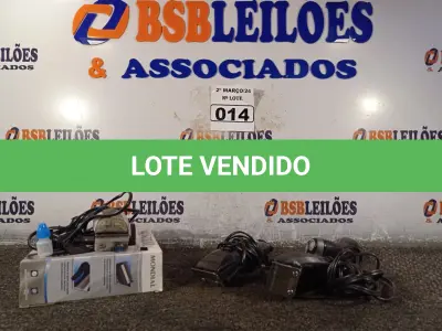 LOTE 014 - 01 BARBEADOR E 03 MÁQUINAS DE CORTAR CABELO MARCAS E MODELOS DIVERSOS. (NO ESTADO) ATENÇÃO! FAZER A VISITAÇÃO ANTES DE ARREMATAR, NÃO SABEMOS SE FUNCIONA. LEILÃO NÃO TEM GARANTIA E NEM DEVOLUÇÃO, SUJEITO A POSSÍVEIS AVARIAS VISÍVEIS/OCULTAS E/OU AUSÊNCIA DE COMPONENTES.