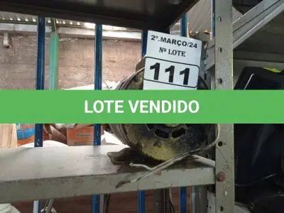LOTE 111 - 01 MOTOR ELÉTRICO. (NO ESTADO) ATENÇÃO! FAZER A VISITAÇÃO ANTES DE ARREMATAR, NÃO SABEMOS SE FUNCIONA. LEILÃO NÃO TEM GARANTIA E NEM DEVOLUÇÃO, SUJEITO A POSSÍVEIS AVARIAS VISÍVEIS/OCULTAS E/OU AUSÊNCIA DE COMPONENTES.