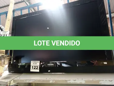 LOTE 122 - 01 TV PHILIPS 42” POL PARA RETIRADA DE PEÇAS. (NO ESTADO) ATENÇÃO! FAZER A VISITAÇÃO ANTES DE ARREMATAR, NÃO SABEMOS SE FUNCIONA. LEILÃO NÃO TEM GARANTIA E NEM DEVOLUÇÃO, SUJEITO A POSSÍVEIS AVARIAS VISÍVEIS/OCULTAS E/OU AUSÊNCIA DE COMPONENTES.