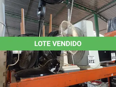 LOTE 072 - 01 LOTE COM VÁRIOS VENTILADORES MARCAS E MODELOS DIVERSOS. (NO ESTADO) ATENÇÃO! FAZER A VISITAÇÃO ANTES DE ARREMATAR, NÃO SABEMOS SE FUNCIONA. LEILÃO NÃO TEM GARANTIA E NEM DEVOLUÇÃO, SUJEITO A POSSÍVEIS AVARIAS VISÍVEIS/OCULTAS E/OU AUSÊNCIA DE COMPONENTES.