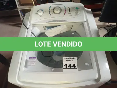 LOTE 144 - 01 MÁQUINA DE LAVAR ROUPAS MARCA ELECTROLUX 12KG 220V. (NO ESTADO) ATENÇÃO! FAZER A VISITAÇÃO ANTES DE ARREMATAR, NÃO SABEMOS SE FUNCIONA. LEILÃO NÃO TEM GARANTIA E NEM DEVOLUÇÃO, SUJEITO A POSSÍVEIS AVARIAS VISÍVEIS/OCULTAS E/OU AUSÊNCIA DE COMPONENTES.