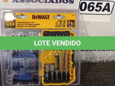 LOTE 065 - 01 KIT 37 PEÇAS PARA PARAFUSADEIRA COM ESTOJO MARCA DEWALT. (NOVO) (NO ESTADO) ATENÇÃO! FAZER A VISITAÇÃO ANTES DE ARREMATAR, NÃO SABEMOS SE FUNCIONA. LEILÃO NÃO TEM GARANTIA E NEM DEVOLUÇÃO, SUJEITO A POSSÍVEIS AVARIAS VISÍVEIS/OCULTAS E/OU AUSÊNCIA DE COMPONENTES.