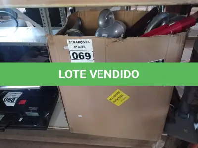 LOTE 069 - 01 LOTE COM VÁRIOS ASPIRADORES DE PÓ MARCAS E MODELOS DIVERSOS. (NO ESTADO) ATENÇÃO! FAZER A VISITAÇÃO ANTES DE ARREMATAR, NÃO SABEMOS SE FUNCIONA. LEILÃO NÃO TEM GARANTIA E NEM DEVOLUÇÃO, SUJEITO A POSSÍVEIS AVARIAS VISÍVEIS/OCULTAS E/OU AUSÊNCIA DE COMPONENTES.