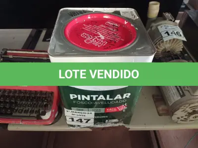 LOTE 147 - 01 LATA DE TINTA IQUINE PINTALAR FOSCO AVELUDADO 18L NA COR PALHA. (NO ESTADO) ATENÇÃO! FAZER A VISITAÇÃO ANTES DE ARREMATAR, NÃO SABEMOS SE FUNCIONA. LEILÃO NÃO TEM GARANTIA E NEM DEVOLUÇÃO, SUJEITO A POSSÍVEIS AVARIAS VISÍVEIS/OCULTAS E/OU AUSÊNCIA DE COMPONENTES.