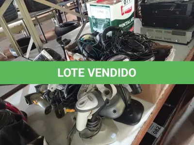 LOTE 076 - 01 LOTE COM VÁRIOS LEITORES DE CÓDIGO DE BARRAS E FONES DE OUVIDO MARCAS E MODELOS DIVERSOS. (NO ESTADO) ATENÇÃO! FAZER A VISITAÇÃO ANTES DE ARREMATAR, NÃO SABEMOS SE FUNCIONA. LEILÃO NÃO TEM GARANTIA E NEM DEVOLUÇÃO, SUJEITO A POSSÍVEIS AVARIAS VISÍVEIS/OCULTAS E/OU AUSÊNCIA DE COMPONENTES.