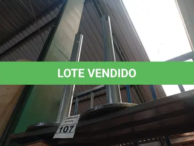 LOTE 107 - 02 SEPARADORES DE FILA. (NO ESTADO) ATENÇÃO! FAZER A VISITAÇÃO ANTES DE ARREMATAR, NÃO SABEMOS SE FUNCIONA. LEILÃO NÃO TEM GARANTIA E NEM DEVOLUÇÃO, SUJEITO A POSSÍVEIS AVARIAS VISÍVEIS/OCULTAS E/OU AUSÊNCIA DE COMPONENTES.