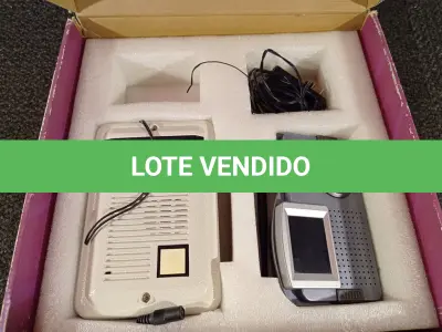 LOTE 012 - 01 DIGITAL VÍDEO PORTEIRO. (NO ESTADO) ATENÇÃO! FAZER A VISITAÇÃO ANTES DE ARREMATAR, NÃO SABEMOS SE FUNCIONA. LEILÃO NÃO TEM GARANTIA E NEM DEVOLUÇÃO, SUJEITO A POSSÍVEIS AVARIAS VISÍVEIS/OCULTAS E/OU AUSÊNCIA DE COMPONENTES.