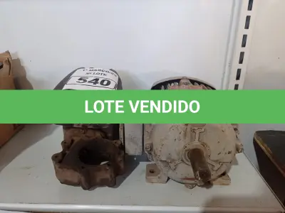 LOTE 540 - 01 MOTOR ELÉTRICO E 01 SUCATA DE MOTOR. (NO ESTADO) ATENÇÃO! FAZER A VISITAÇÃO ANTES DE ARREMATAR, NÃO SABEMOS SE FUNCIONA. LEILÃO NÃO TEM GARANTIA E NEM DEVOLUÇÃO, SUJEITO A POSSÍVEIS AVARIAS VISÍVEIS/OCULTAS E/OU AUSÊNCIA DE COMPONENTES.
