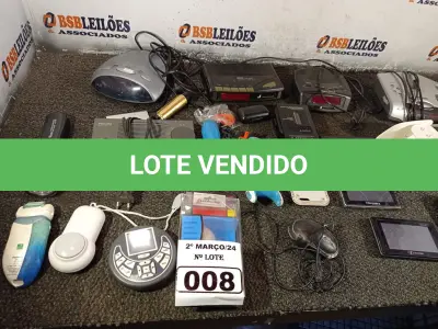 LOTE 008 - 01 LOTE COM ELETRÔNICOS DIVERSOS. (NO ESTADO) ATENÇÃO! FAZER A VISITAÇÃO ANTES DE ARREMATAR, NÃO SABEMOS SE FUNCIONA. LEILÃO NÃO TEM GARANTIA E NEM DEVOLUÇÃO, SUJEITO A POSSÍVEIS AVARIAS VISÍVEIS/OCULTAS E/OU AUSÊNCIA DE COMPONENTES.