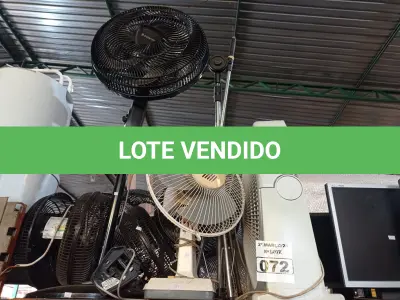 LOTE 072 - 01 LOTE COM VÁRIOS VENTILADORES MARCAS E MODELOS DIVERSOS. (NO ESTADO) ATENÇÃO! FAZER A VISITAÇÃO ANTES DE ARREMATAR, NÃO SABEMOS SE FUNCIONA. LEILÃO NÃO TEM GARANTIA E NEM DEVOLUÇÃO, SUJEITO A POSSÍVEIS AVARIAS VISÍVEIS/OCULTAS E/OU AUSÊNCIA DE COMPONENTES.