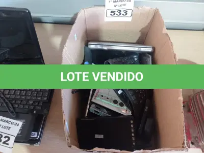 LOTE 533 - 01 LOTE COM PERIFÉRICOS DIVERSOS. (NO ESTADO) ATENÇÃO! FAZER A VISITAÇÃO ANTES DE ARREMATAR, NÃO SABEMOS SE FUNCIONA. LEILÃO NÃO TEM GARANTIA E NEM DEVOLUÇÃO, SUJEITO A POSSÍVEIS AVARIAS VISÍVEIS/OCULTAS E/OU AUSÊNCIA DE COMPONENTES.