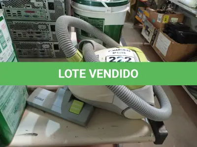 LOTE 222 - 01 ASPIRADOR DE PÓ MARCA CÔNSUL. (NO ESTADO) ATENÇÃO! FAZER A VISITAÇÃO ANTES DE ARREMATAR, NÃO SABEMOS SE FUNCIONA. LEILÃO NÃO TEM GARANTIA E NEM DEVOLUÇÃO, SUJEITO A POSSÍVEIS AVARIAS VISÍVEIS/OCULTAS E/OU AUSÊNCIA DE COMPONENTES.