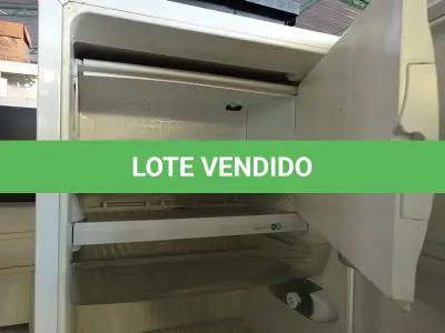 LOTE 193 - 01 GELADEIRA MARCA CÔNSUL 220V. (NO ESTADO) ATENÇÃO! FAZER A VISITAÇÃO ANTES DE ARREMATAR, NÃO SABEMOS SE FUNCIONA. LEILÃO NÃO TEM GARANTIA E NEM DEVOLUÇÃO, SUJEITO A POSSÍVEIS AVARIAS VISÍVEIS/OCULTAS E/OU AUSÊNCIA DE COMPONENTES.
