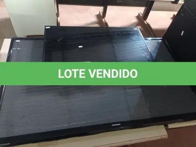 LOTE 336 - 02 TV’S MARCAS E MODELOS DIVERSOS PARA RETIRADA DE PEÇAS. (NO ESTADO) ATENÇÃO! FAZER A VISITAÇÃO ANTES DE ARREMATAR, NÃO SABEMOS SE FUNCIONA. LEILÃO NÃO TEM GARANTIA E NEM DEVOLUÇÃO, SUJEITO A POSSÍVEIS AVARIAS VISÍVEIS/OCULTAS E/OU AUSÊNCIA DE COMPONENTES.