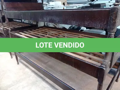 LOTE 502 - 05 CAMAS DE SOLTEIRO EM IMBUIA SEM COLCHÃO. (NO ESTADO) ATENÇÃO! FAZER A VISITAÇÃO ANTES DE ARREMATAR, NÃO SABEMOS SE FUNCIONA. LEILÃO NÃO TEM GARANTIA E NEM DEVOLUÇÃO, SUJEITO A POSSÍVEIS AVARIAS VISÍVEIS/OCULTAS E/OU AUSÊNCIA DE COMPONENTES.