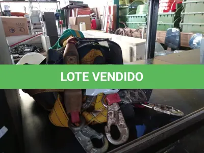 LOTE 387 - 05 CINTOS DE SEGURANÇA NO TRABALHO. (NO ESTADO) ATENÇÃO! FAZER A VISITAÇÃO ANTES DE ARREMATAR, NÃO SABEMOS SE FUNCIONA. LEILÃO NÃO TEM GARANTIA E NEM DEVOLUÇÃO, SUJEITO A POSSÍVEIS AVARIAS VISÍVEIS/OCULTAS E/OU AUSÊNCIA DE COMPONENTES.