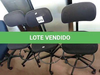 LOTE 472 - 03 CADEIRAS PARA CAIXA COM BASE GIRATÓRIA. (NO ESTADO) ATENÇÃO! FAZER A VISITAÇÃO ANTES DE ARREMATAR, NÃO SABEMOS SE FUNCIONA. LEILÃO NÃO TEM GARANTIA E NEM DEVOLUÇÃO, SUJEITO A POSSÍVEIS AVARIAS VISÍVEIS/OCULTAS E/OU AUSÊNCIA DE COMPONENTES.