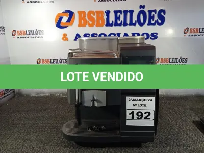 LOTE 192 - 01 CAFETEIRA EXPRESSO. (NO ESTADO) ATENÇÃO! FAZER A VISITAÇÃO ANTES DE ARREMATAR, NÃO SABEMOS SE FUNCIONA. LEILÃO NÃO TEM GARANTIA E NEM DEVOLUÇÃO, SUJEITO A POSSÍVEIS AVARIAS VISÍVEIS/OCULTAS E/OU AUSÊNCIA DE COMPONENTES.