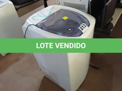 LOTE 213 - 01 MÁQUINA DE LAVAR ROUPAS MARCA ELECTROLUX 6KG 220V. (NO ESTADO) ATENÇÃO! FAZER A VISITAÇÃO ANTES DE ARREMATAR, NÃO SABEMOS SE FUNCIONA. LEILÃO NÃO TEM GARANTIA E NEM DEVOLUÇÃO, SUJEITO A POSSÍVEIS AVARIAS VISÍVEIS/OCULTAS E/OU AUSÊNCIA DE COMPONENTES.