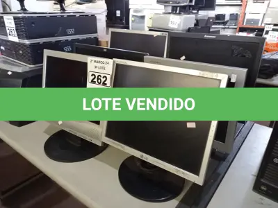 LOTE 262 - 06 MONITORES MARCAS E MODELOS DIVERSOS PARA RETIRADA DE PEÇAS. (NO ESTADO) ATENÇÃO! FAZER A VISITAÇÃO ANTES DE ARREMATAR, NÃO SABEMOS SE FUNCIONA. LEILÃO NÃO TEM GARANTIA E NEM DEVOLUÇÃO, SUJEITO A POSSÍVEIS AVARIAS VISÍVEIS/OCULTAS E/OU AUSÊNCIA DE COMPONENTES.
