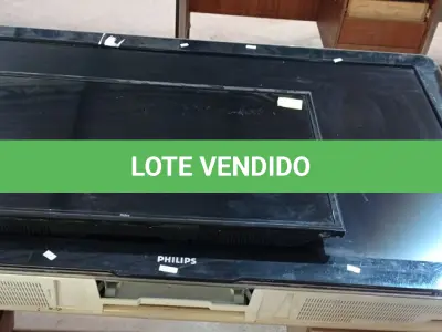 LOTE 218 - 02 TV’S MARCAS E MODELOS DIVERSOS PARA RETIRADA DE PEÇAS. (NO ESTADO) ATENÇÃO! FAZER A VISITAÇÃO ANTES DE ARREMATAR, NÃO SABEMOS SE FUNCIONA. LEILÃO NÃO TEM GARANTIA E NEM DEVOLUÇÃO, SUJEITO A POSSÍVEIS AVARIAS VISÍVEIS/OCULTAS E/OU AUSÊNCIA DE COMPONENTES.