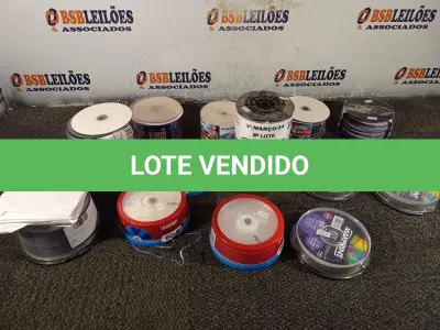 LOTE 183 - 01 LOTE COM GRANDE QUANTIDADE DE MÍDIAS DE DVD. (NO ESTADO) ATENÇÃO! FAZER A VISITAÇÃO ANTES DE ARREMATAR, NÃO SABEMOS SE FUNCIONA. LEILÃO NÃO TEM GARANTIA E NEM DEVOLUÇÃO, SUJEITO A POSSÍVEIS AVARIAS VISÍVEIS/OCULTAS E/OU AUSÊNCIA DE COMPONENTES.