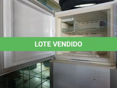 LOTE 305 - 01 GELADEIRA MARCA BRASTEMP 220V. (NO ESTADO) ATENÇÃO! FAZER A VISITAÇÃO ANTES DE ARREMATAR, NÃO SABEMOS SE FUNCIONA. LEILÃO NÃO TEM GARANTIA E NEM DEVOLUÇÃO, SUJEITO A POSSÍVEIS AVARIAS VISÍVEIS/OCULTAS E/OU AUSÊNCIA DE COMPONENTES.